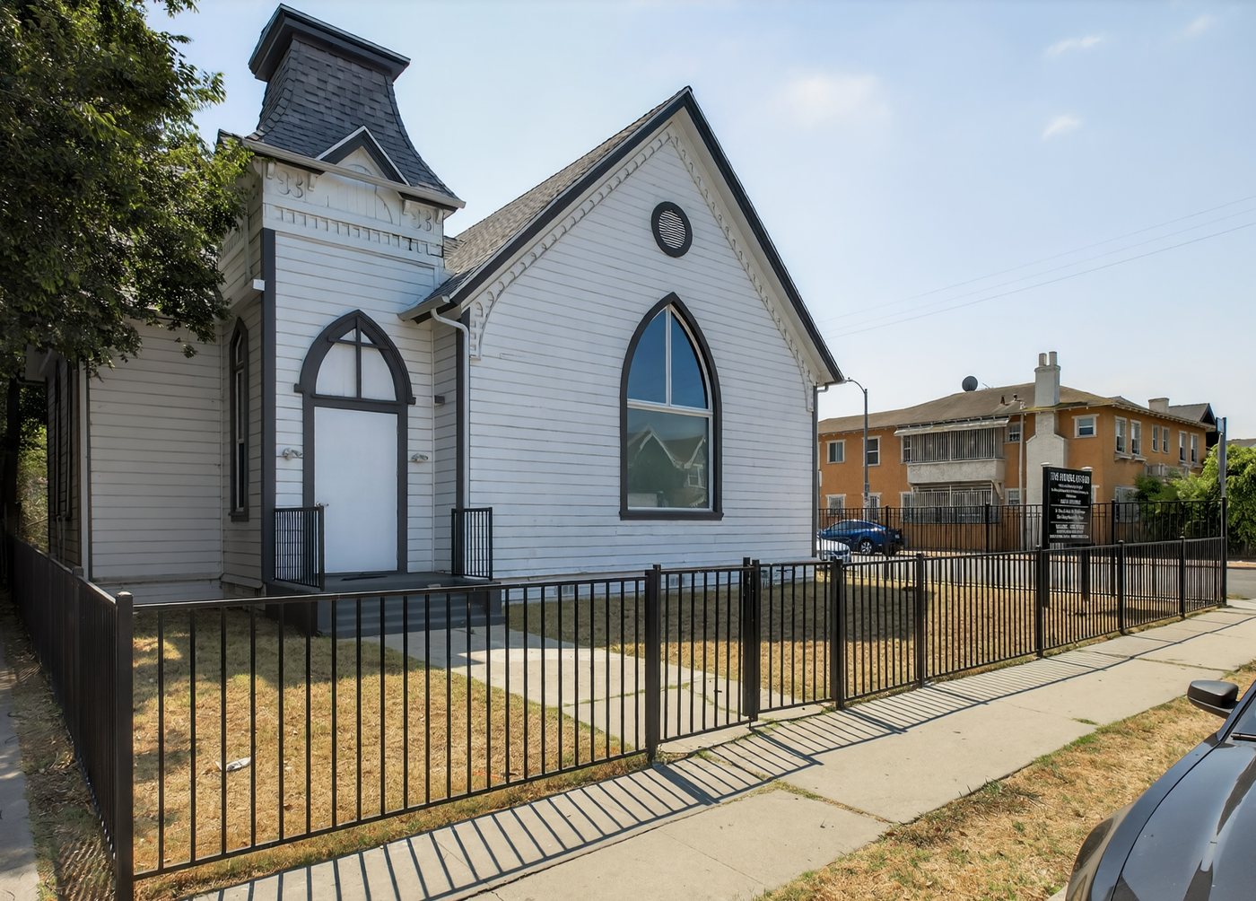 Front of 3425 W 15th Street, Los Angeles